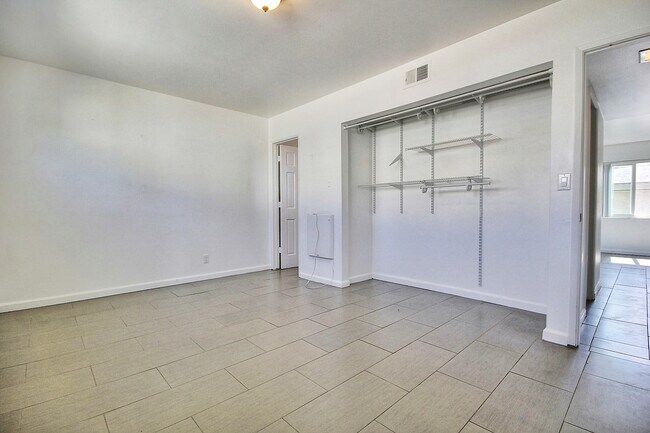 Building Photo - 6694 Del Playa Dr