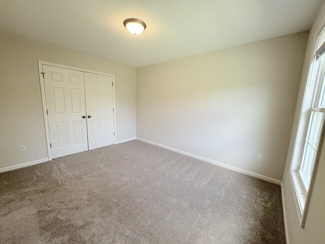 Building Photo - 6 Jackmia Way