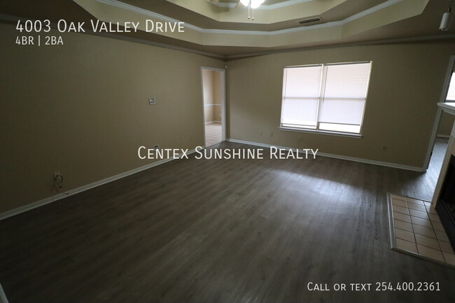 Building Photo - 4003 Oak Valley Dr