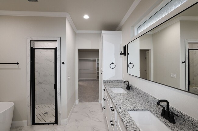 Building Photo - 3251 Tulsa Dr