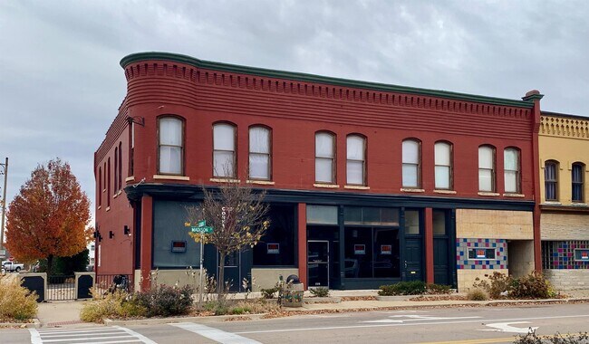 Building Photo - 226 W Madison St