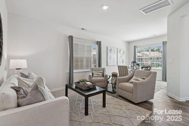 Building Photo - 8435 Jane Dr