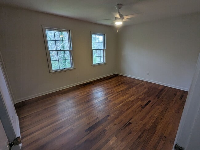 Building Photo - 3 bedroom 2 bath in Northwood Lake