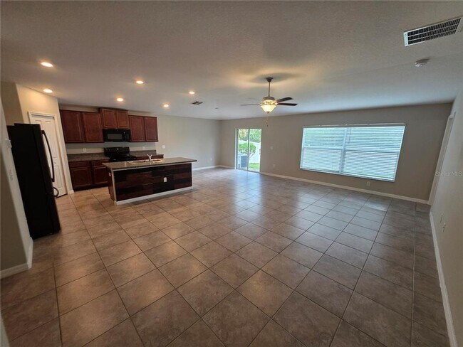 Building Photo - 1740 Broad Winged Hawk Dr