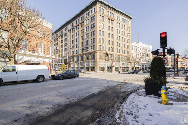 Alternate View - Bay State Building