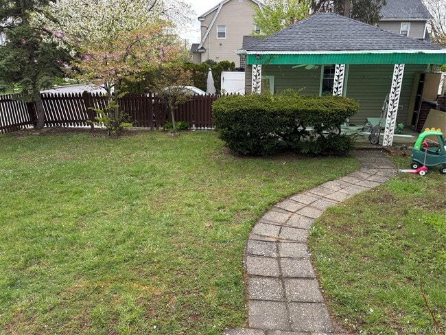 Building Photo - 39 Buckingham Pl