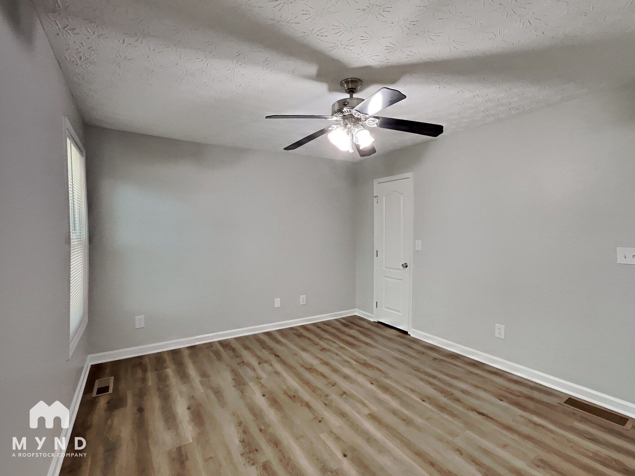 Building Photo - 316 Eleanor Dr