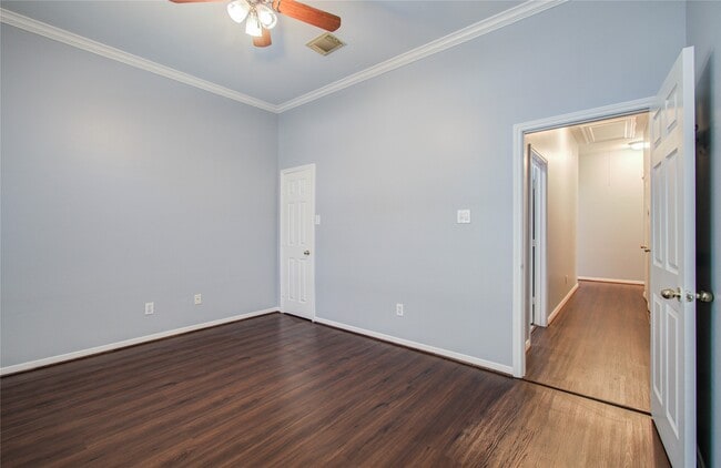 Building Photo - 14731 Raven Hollow Ln
