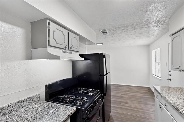 Building Photo - 6321 Silvery Moon Dr