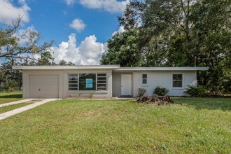 Building Photo - 1702 E Carol Dr
