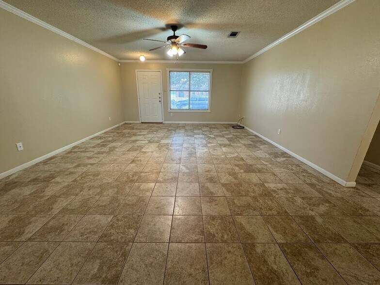 Building Photo - 4304 Sand Dollar Dr