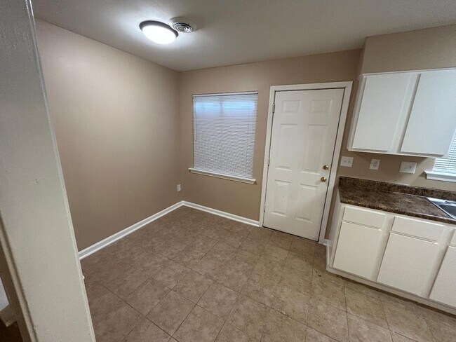 Building Photo - 3741 Rainford Dr