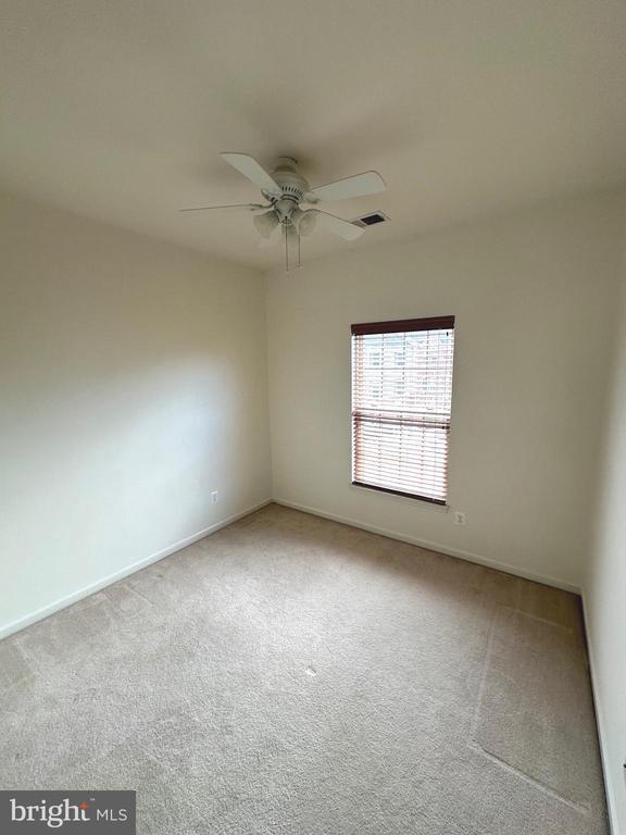 Building Photo - 2100 Abbottsbury Way