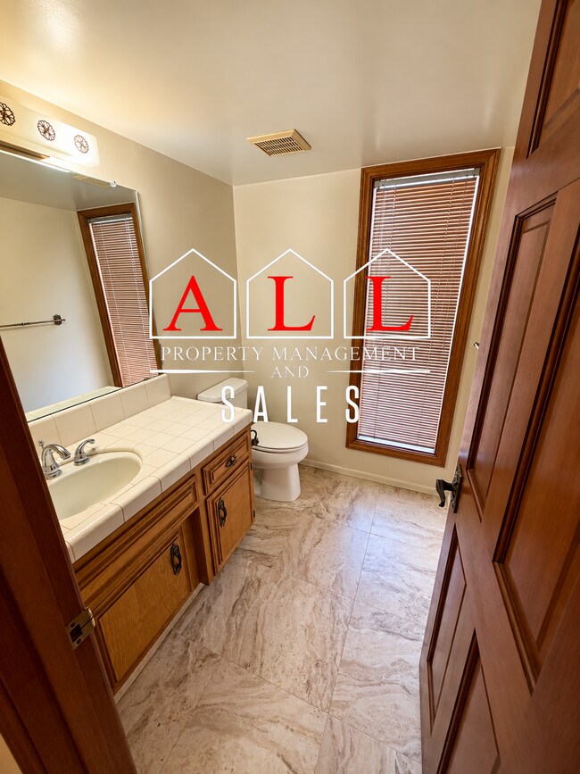 Building Photo - 4 Bedroom • 2.5 Bathroom Home
