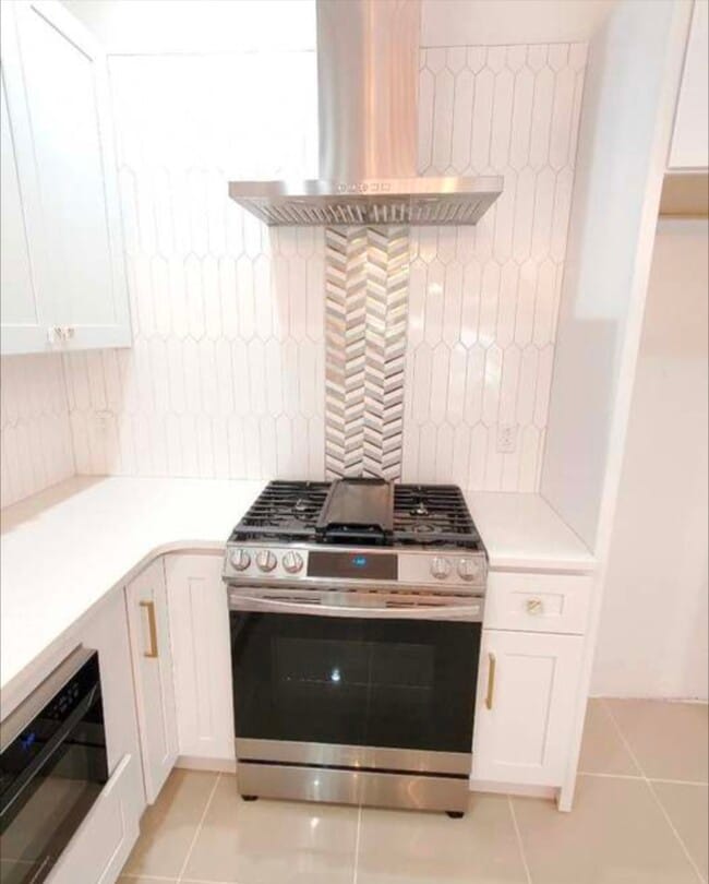 Building Photo - 5425 Catharine St