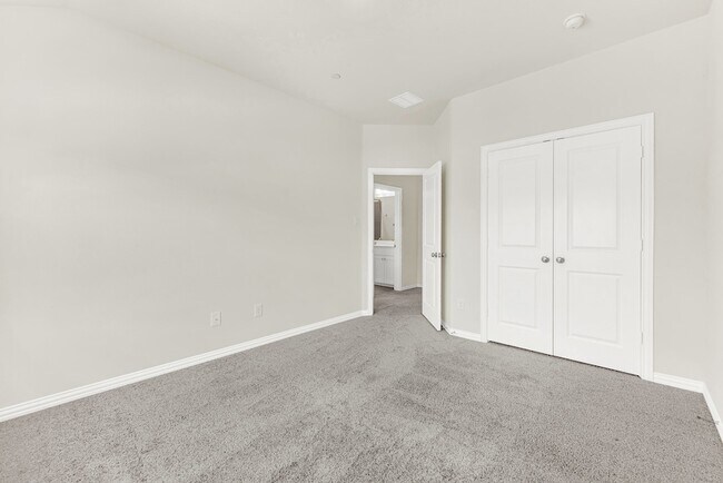 Building Photo - 8993 Swallowtail St