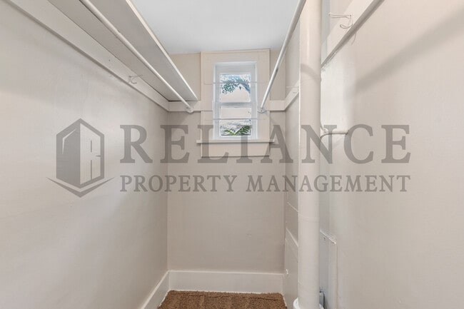 Building Photo - 1228 S Lulu St