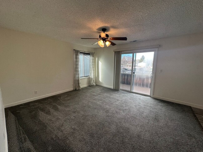 Building Photo - 2 Bedroom, 1 Bathroom Unit in Reno!