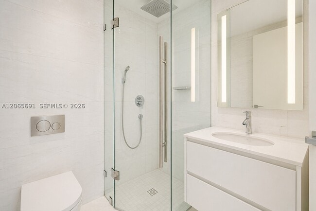 Building Photo - 300 Biscayne Blvd