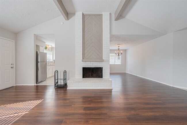 Building Photo - 17114 Quail Glen Dr