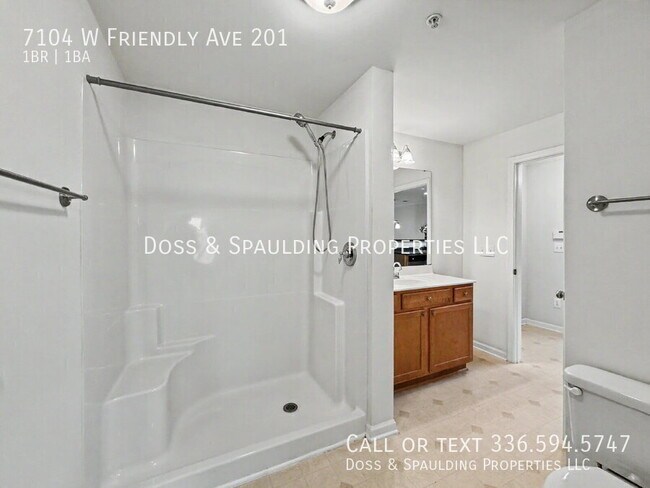 Building Photo - 7104 W Friendly Ave
