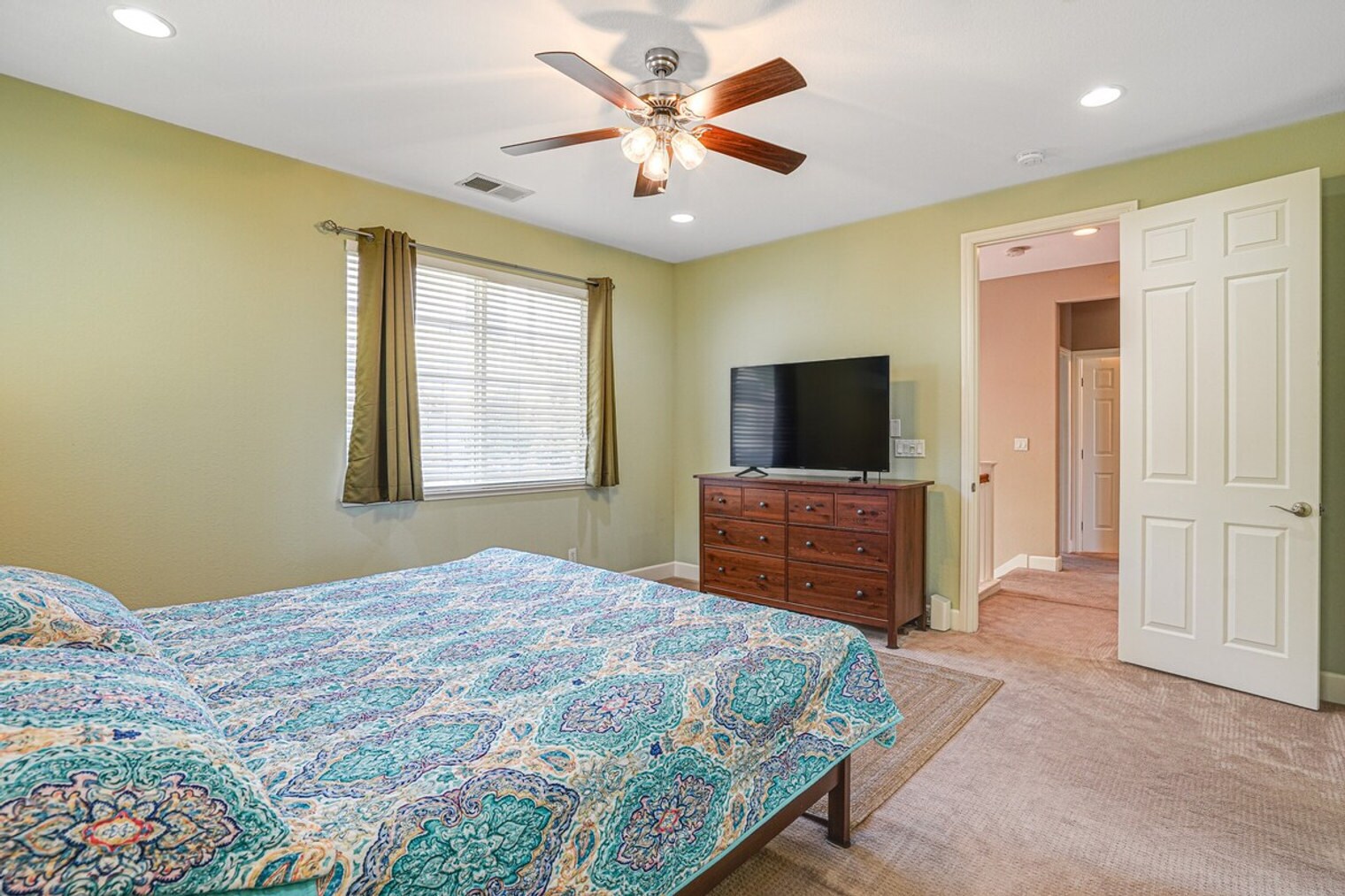 Building Photo - 140 Lawlor Ct