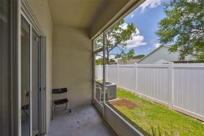 Building Photo - 12950 Kings Crossing Dr