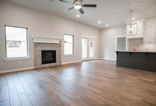 Building Photo - 9225 NW 86th St