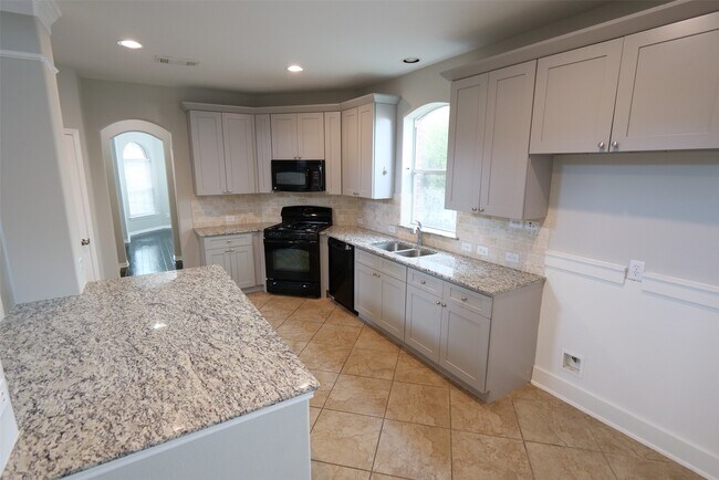 Building Photo - 26814 Harwood Heights Dr
