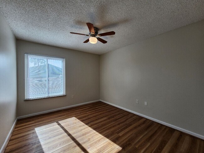 Building Photo - Gorgeous 3-Bedroom, 2.5-Bathroom Townhome ...