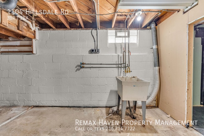 Building Photo - 1104 Hillsdale Rd