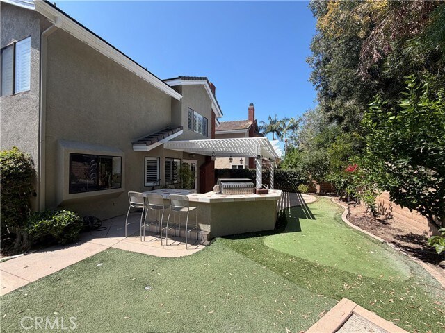 Building Photo - 10 Wickland