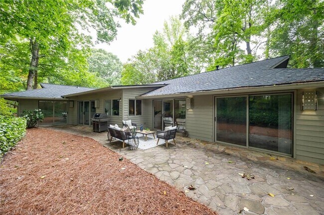 Building Photo - 4198 Lake Rill Ct