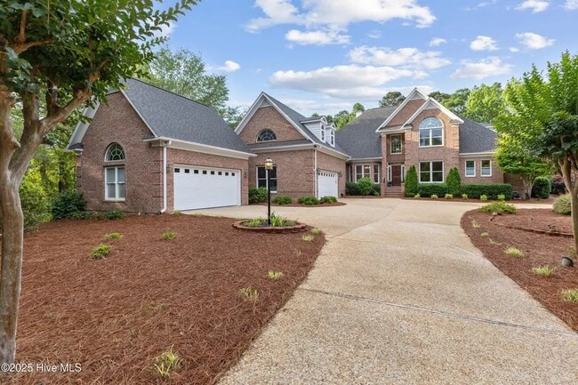 Building Photo - 8700 Thornblade Cir