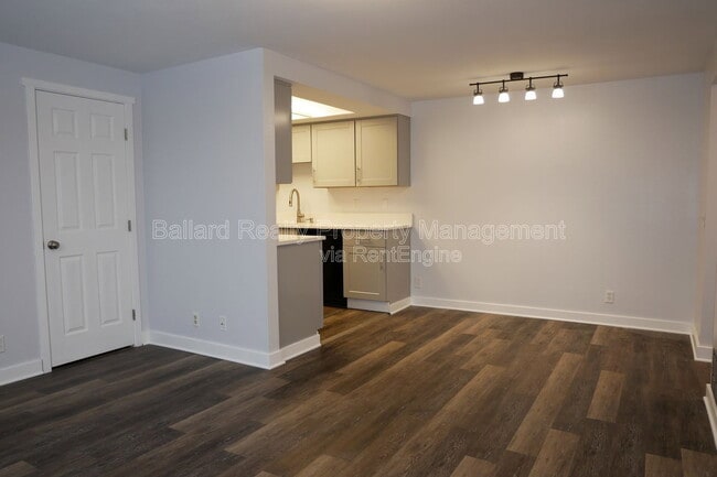 Building Photo - 6116 22nd Ave NW