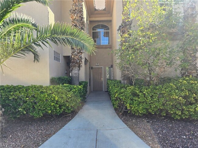 Building Photo - 2050 W Warm Springs Rd