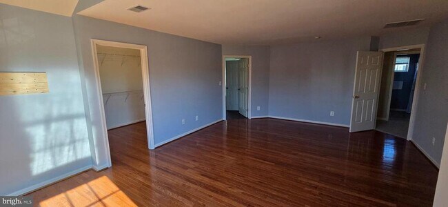 Building Photo - 25366 Vacation Pl