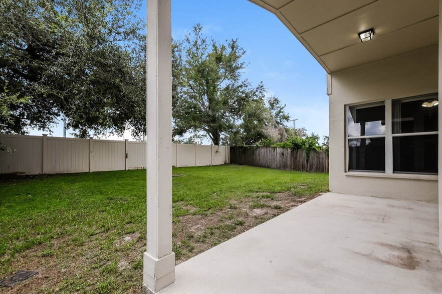 Building Photo - 2014 Cattleman Dr