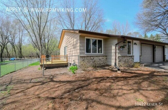 Building Photo - 3br 2ba 1cg ~ Security Deposit Free Altern...