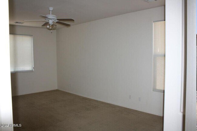 Building Photo - 1927 W Fruit Tree Ln