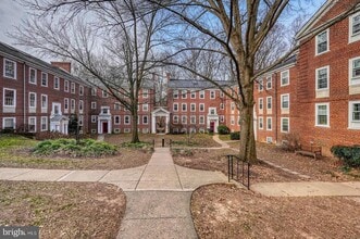 Building Photo - 3630 39th St NW