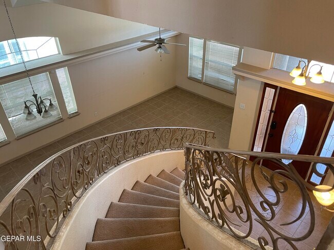 Building Photo - 12828 Tierra Ayala Dr
