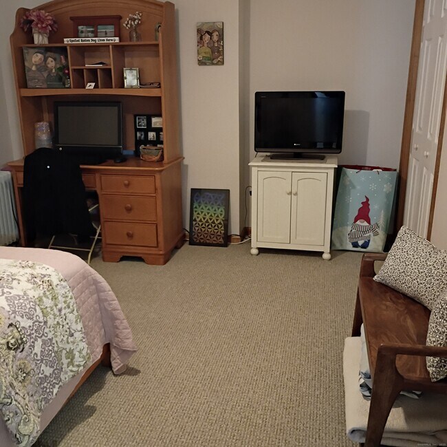 Building Photo - 59 View St