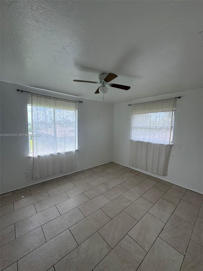 Building Photo - 5535 Tenth Ave