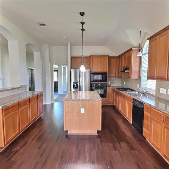 Building Photo - 2605 Shanty Creek Pl