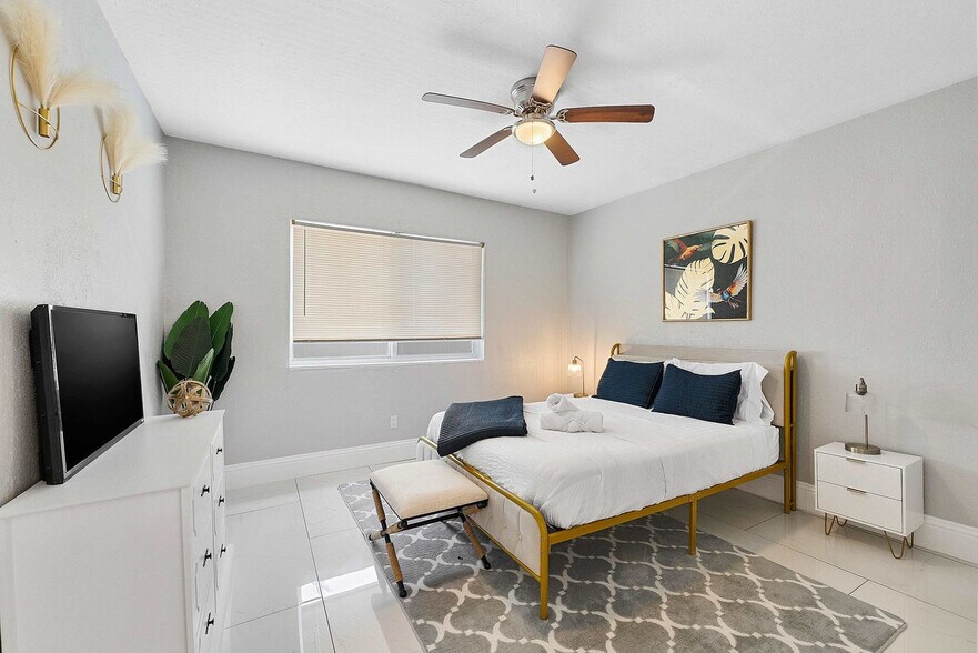 Building Photo - 2227 Cody St