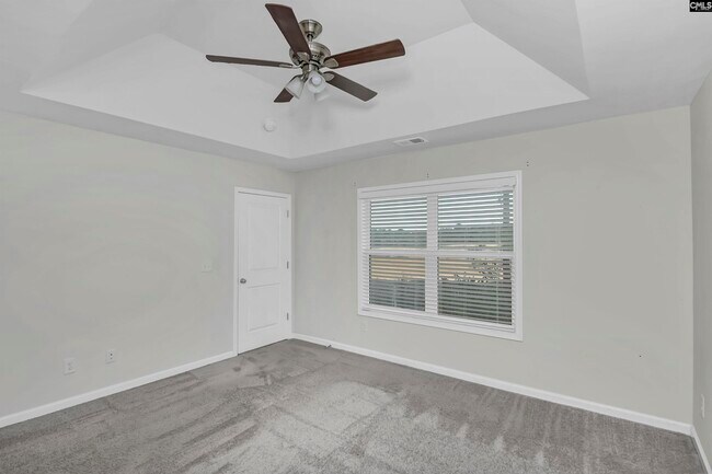 Building Photo - 356 Finch Ln