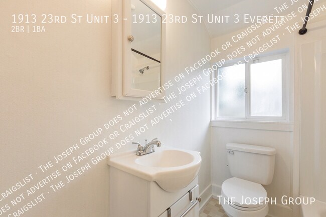 Building Photo - 1913 23rd St