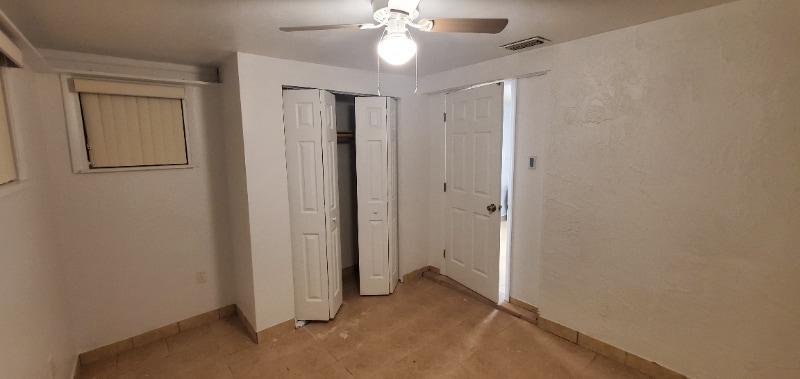 Building Photo - 7525 Fox Hollow Dr