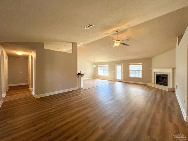 Building Photo - 5588 Inspiration Street